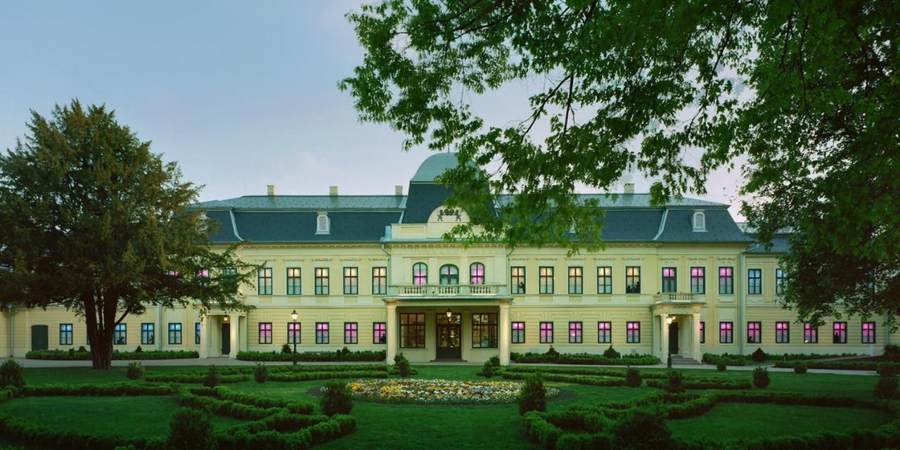 For You Apartman Дьюла Екстер'єр фото