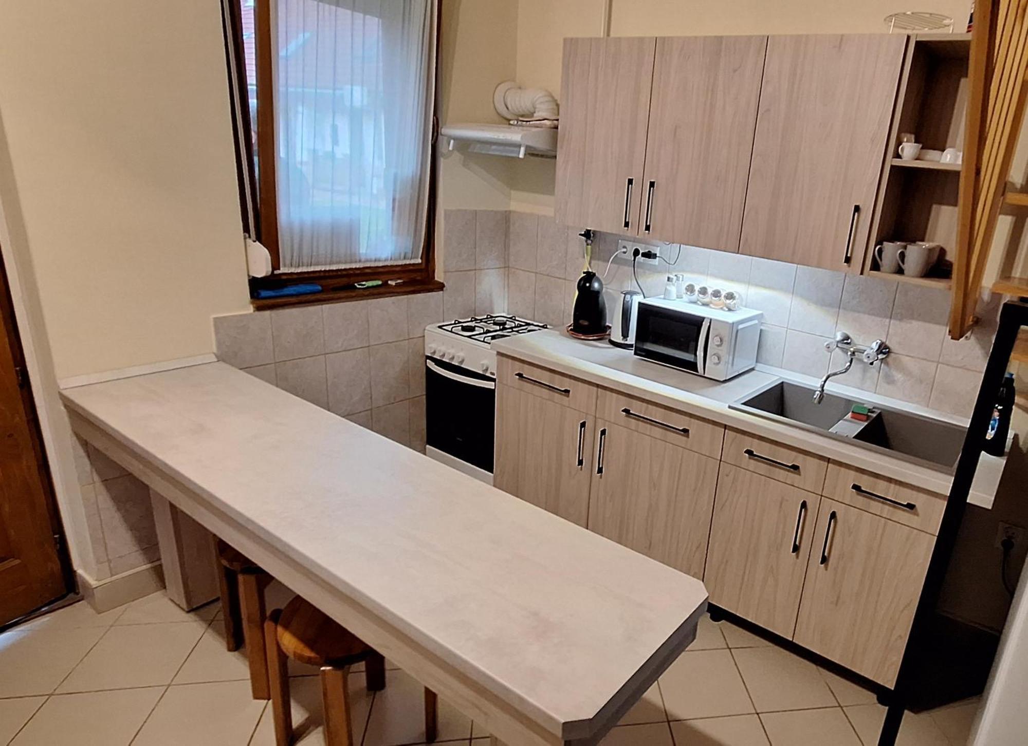 For You Apartman Дьюла Екстер'єр фото