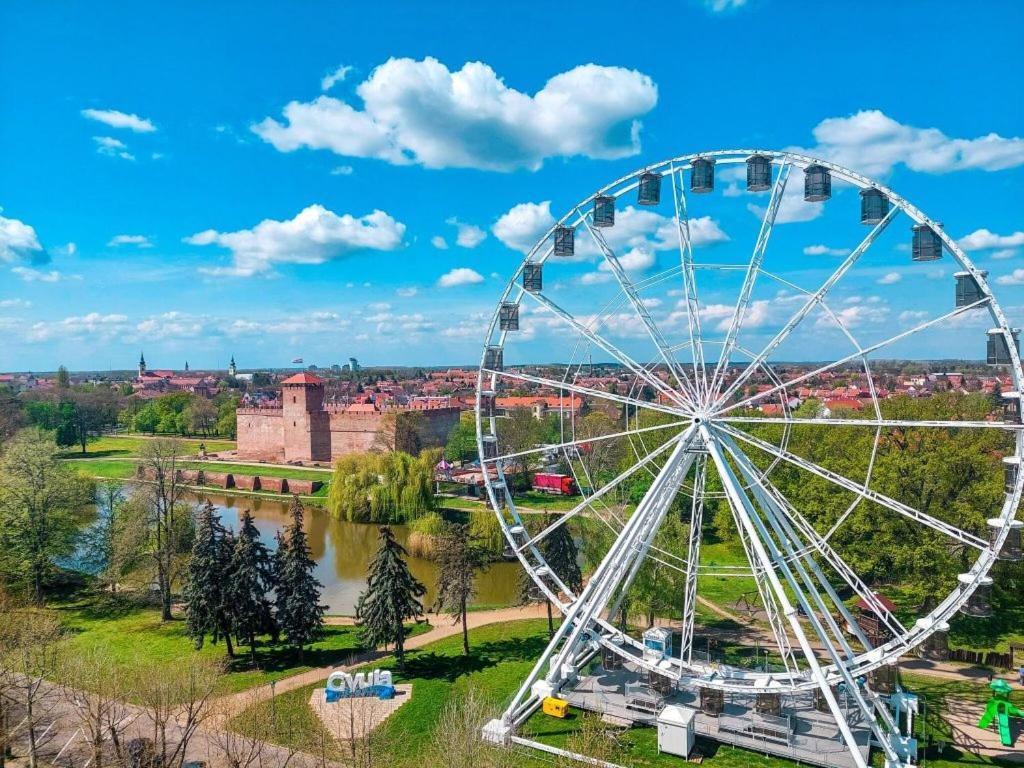 For You Apartman Дьюла Екстер'єр фото